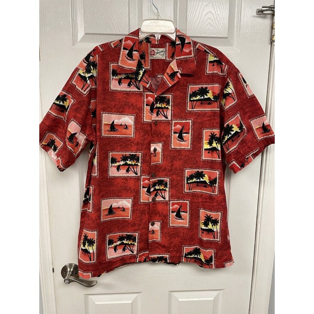 Hilo Hattie Shirt Men's XL Hawaiian Button Up Red Short Sleeve Beach Camping
